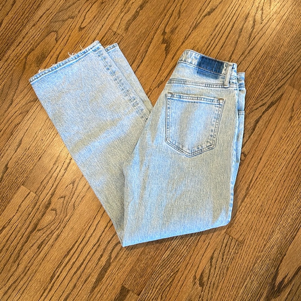 Abercrombie 90’s Relaxed Jean High Rise